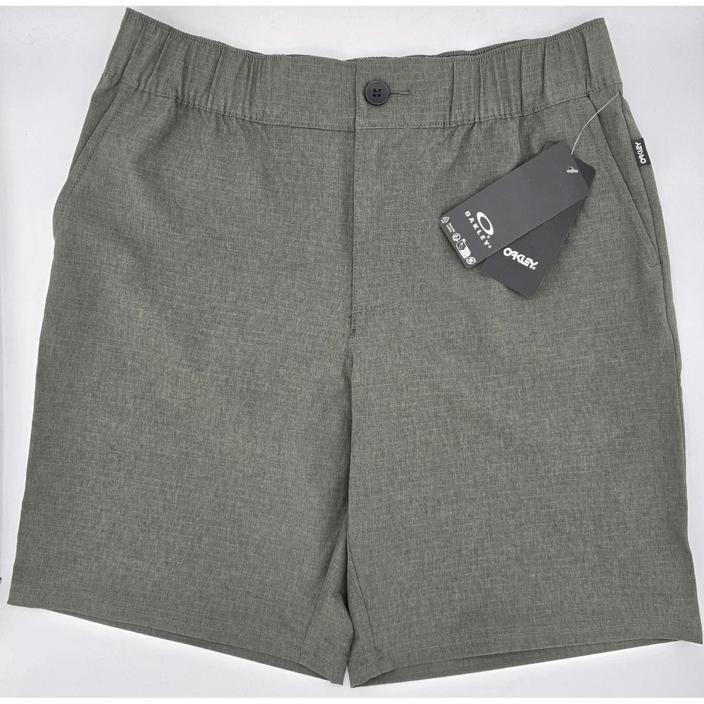 NWT Oakley Men's‎ Adventure Chino Short 19'' - Color Green - Size 30